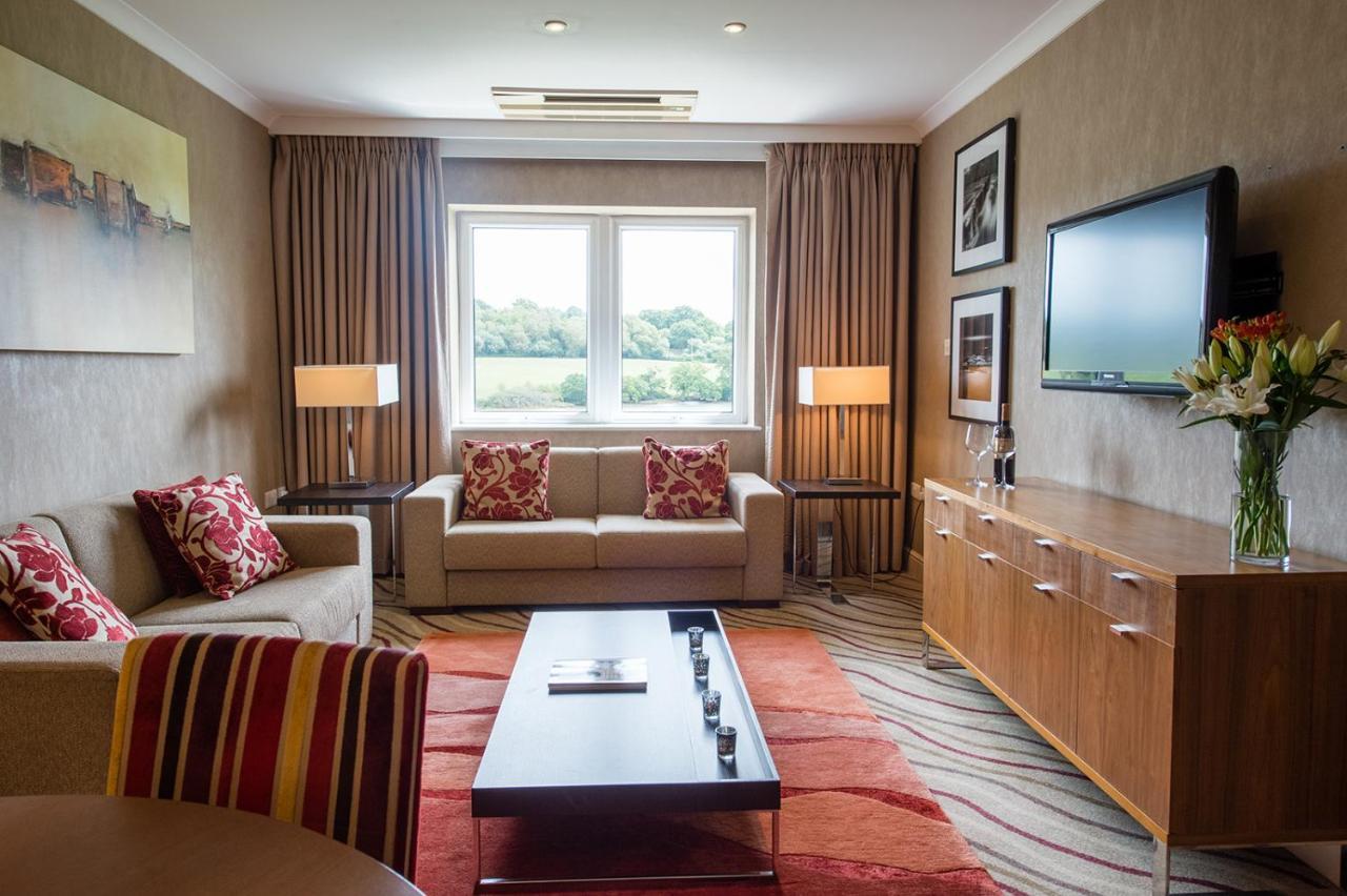 Lakeside Park Hotel & Spa Fishbourne  Exterior photo