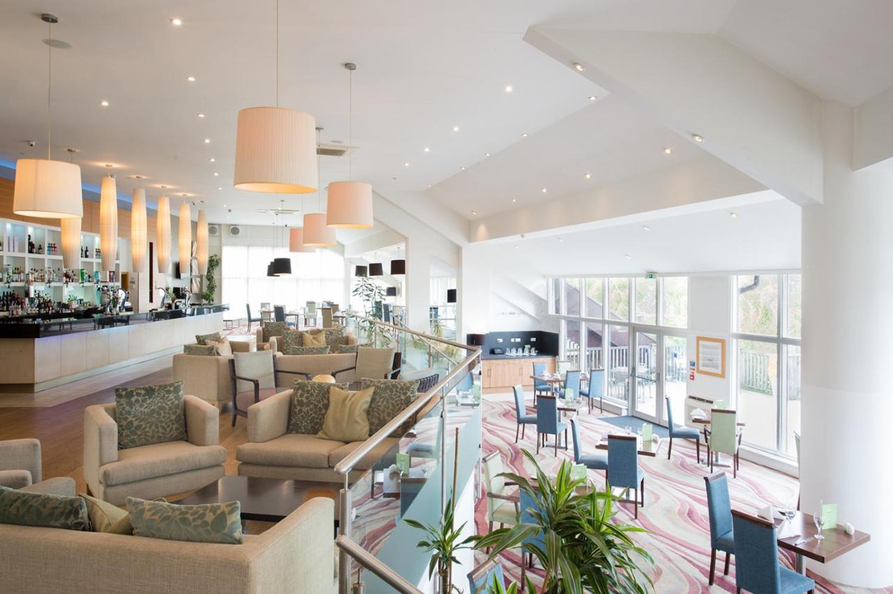Lakeside Park Hotel & Spa Fishbourne  Exterior photo